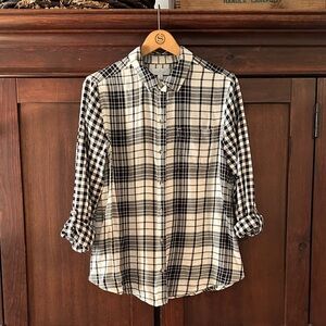 New Directions women’s button down shirt